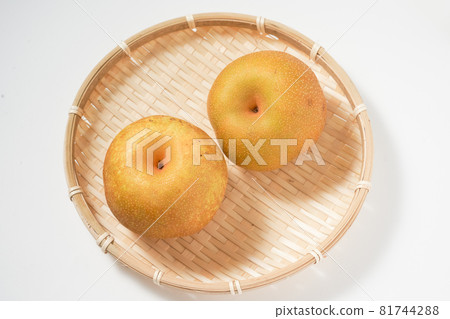 多汁的梨 81744288