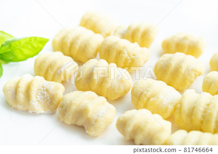 土豆麵疙瘩 土豆麵疙瘩 81746664