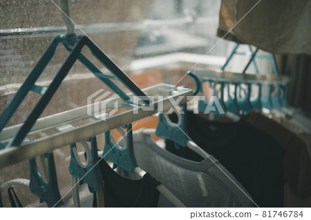 Room drying 81746784