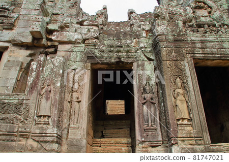 Cambodia Siem Reap World Heritage Site Angkor Thom central ruins Bayon corridor gate and sculptures Cambodia Siem Reap World Heritage Site Angkor Thom central ruins Bayon corridor gate and sculptures 81747021