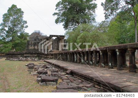 Cambodia, Siem Reap, World Heritage Site, Angkor Thom ruins, Baphuon temple and skywalk under restoration Cambodia, Siem Reap, World Heritage Site, Angkor Thom ruins, Baphuon temple and skywalk under restoration 81748403