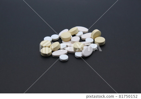 各種形狀的藥片 各種形狀的藥片 81750152