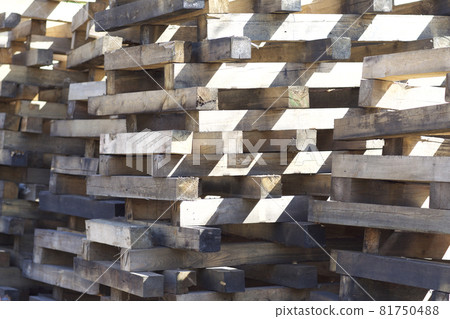 Elements of wooden pallets for loading and unloading cargo Elements of wooden pallets for loading and unloading cargo 81750488