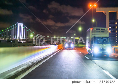 《東京》交通圖·夜晚的彩虹橋 81750522