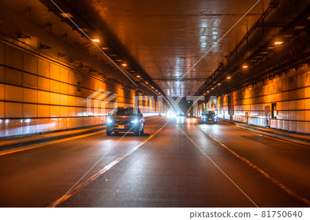 《東京》高速公路/首都高速灣岸線隧道 81750640