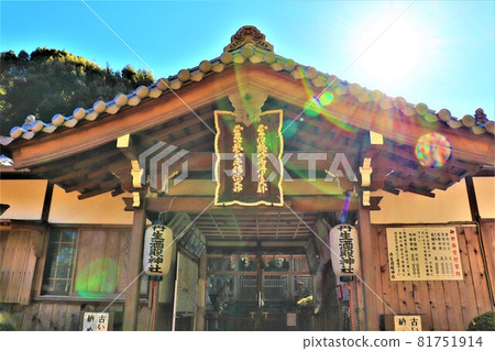 入坂道神社。秋景大銀閣 81751914