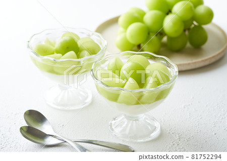 Shine Muscat Panna Cotta 81752294