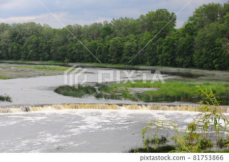 Ventas Rumba Waterfall on the Venta river. Kuldiga, Latvia Ventas Rumba Waterfall on the Venta river. Kuldiga, Latvia 81753866
