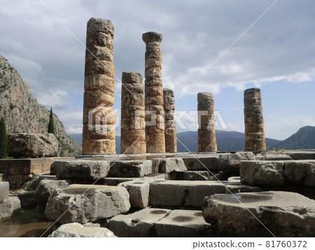 Temple of Apollo, Delphi, Greece Temple of Apollo, Delphi, Greece 81760372