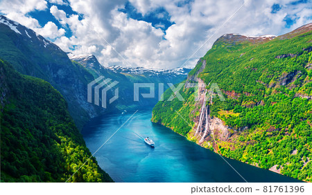 Breathtaking view of Sunnylvsfjorden fjord 81761396