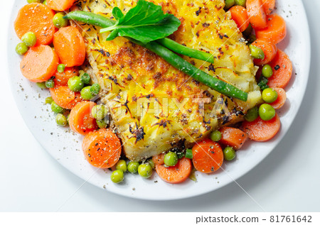 Shepherd's pie, tender minced lamb with garden veg in a hearty gravy beneath butter mash with carrots and green peas Shepherd's pie, tender minced lamb with garden veg in a hearty gravy beneath butter mash with carrots and green peas 81761642