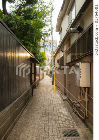 A walk around Kagurazaka 81764081