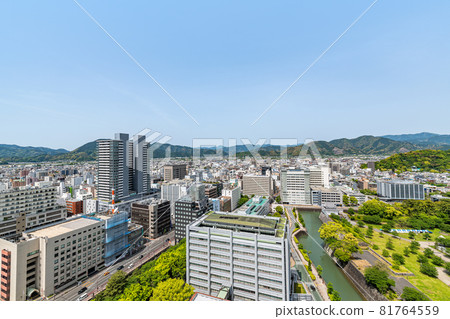 Shizuoka City, Shizuoka Prefecture: View of Shizuoka City from the Shizuoka Prefectural Office Observatory (westward) 81764559