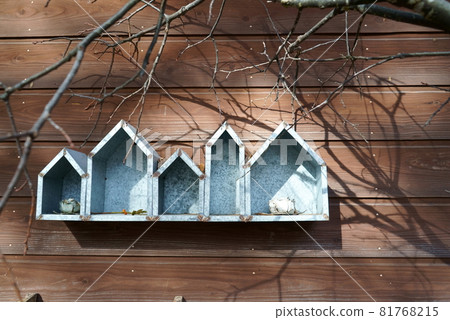 House-shaped ornament House-shaped ornament 81768215