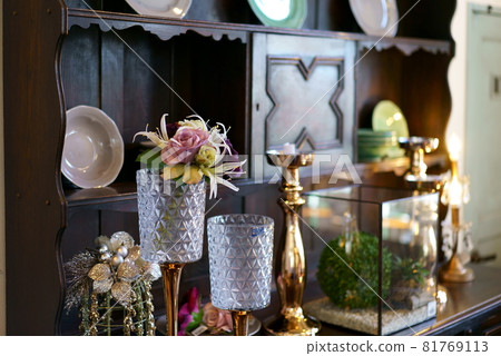 Decorated open cupboard 81769113