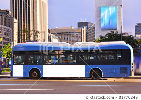 首爾城市公車戶外廣告看板模型背景 首爾城市公車戶外廣告看板模型背景 81770249