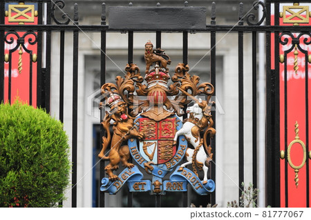 August: Chiyoda 478 symbol mark, British Embassy in Japan, Ichibancho 81777067