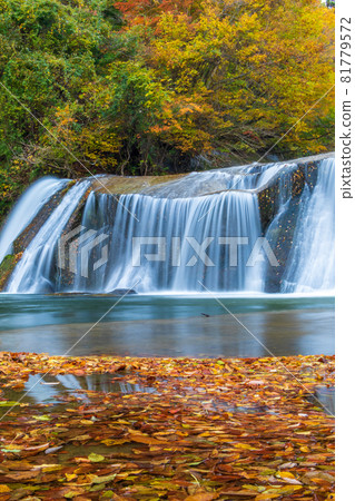 Nametsu Falls in autumn (Miyagi Prefecture) Nametsu Falls in autumn (Miyagi Prefecture) 81779572