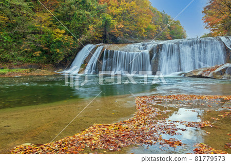 Nametsu Falls in autumn (Miyagi Prefecture) Nametsu Falls in autumn (Miyagi Prefecture) 81779573