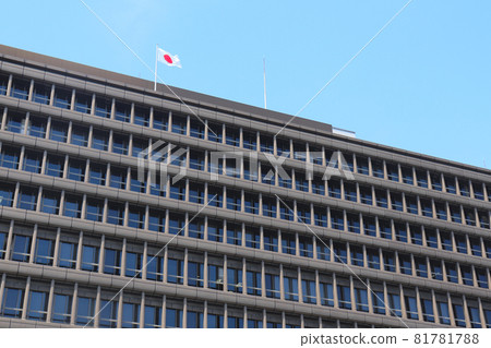 Osaka District Court / Osaka High Court (Kita-ku, Osaka) 81781788