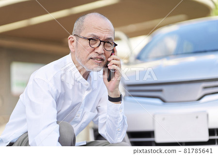 造成人身傷害意外的老年人 81785641