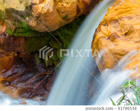 金瓜石黃金瀑布 81786538