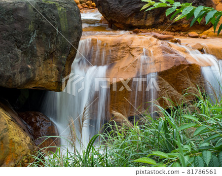 金瓜石黃金瀑布 金瓜石黃金瀑布 81786561