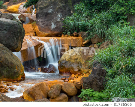 金瓜石黃金瀑布 81786566