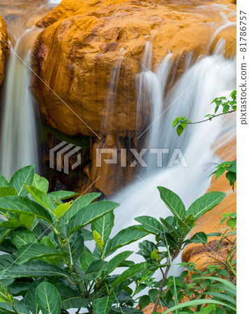 金瓜石黃金瀑布 81786757