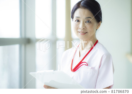 護士 中高級 81786870