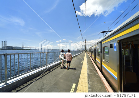 Hai Shibaura Station Hai Shibaura Station 81787171