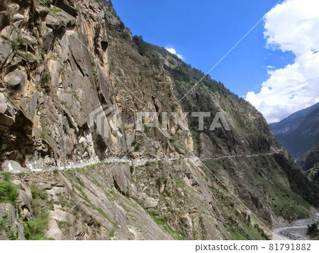 Ladakh: The cliff road leading to Sangla Ladakh: The cliff road leading to Sangla 81791882