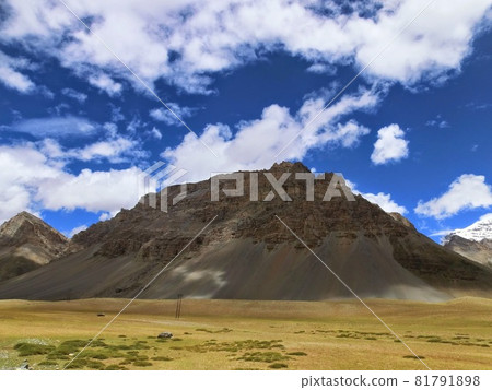 Scenery around Kiat, Ladakh Scenery around Kiat, Ladakh 81791898