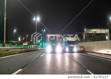 《Tokyo》 Truck driver / transportation industry 81793227