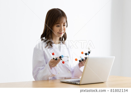 研究員冠狀病毒新藥疫苗分子模型 81802134