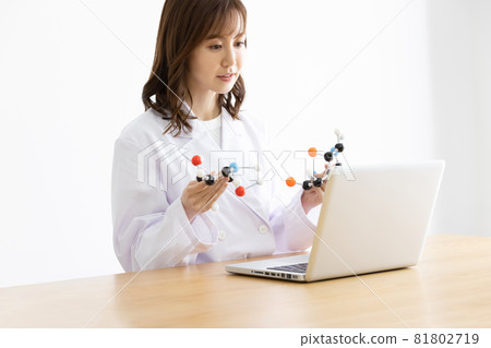 Researcher coronavirus new drug vaccine molecular model Researcher coronavirus new drug vaccine molecular model 81802719