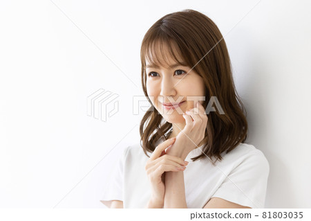 Facial skin care 81803035