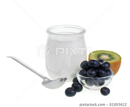 Yogurt with fruits Yogurt with fruits 81805622