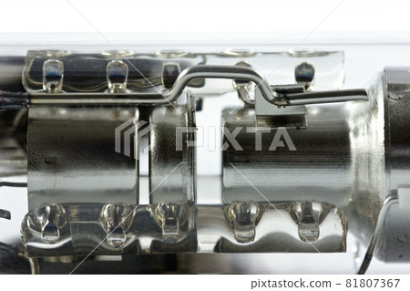 Vacuum tube 81807367