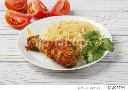 Vermicelli with fried chicken Vermicelli with fried chicken 81808794