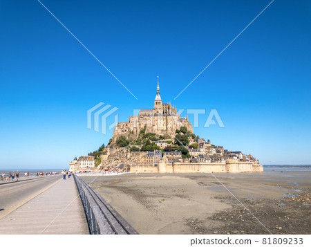 mont st michel, world heritage, anglican 81809233