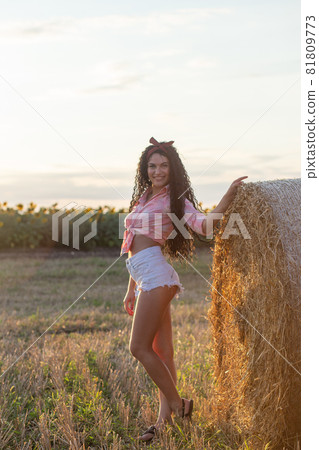 Portrait of beautiful sexy weared girl Portrait of beautiful sexy weared girl 81809773