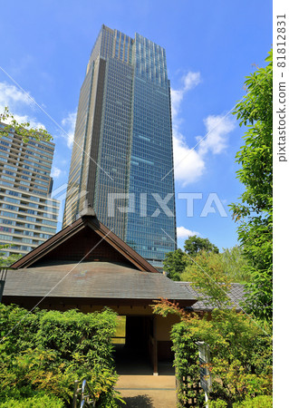 從東京都港區赤坂檜木町公園看到的東京中城六本木 81812831