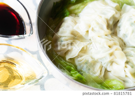 外皮光滑的手工餃子 外皮光滑的手工餃子 81815781