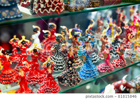 Flamenco dancers figurines in Spanish souvenir shop Flamenco dancers figurines in Spanish souvenir shop 81815846