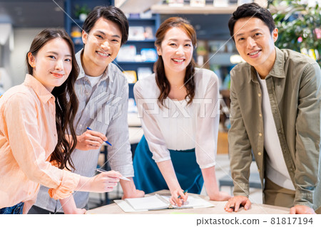 會議工作人員拍攝合作:Creadisce(丸善遊書堂株式會社) 會議工作人員拍攝合作:Creadisce(丸善遊書堂株式會社) 81817194
