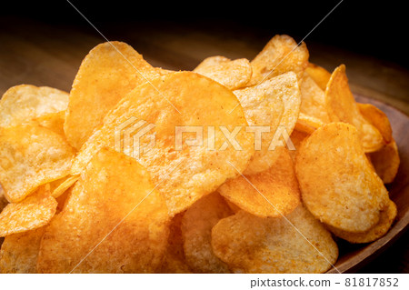 Image of potato chips Image of potato chips 81817852