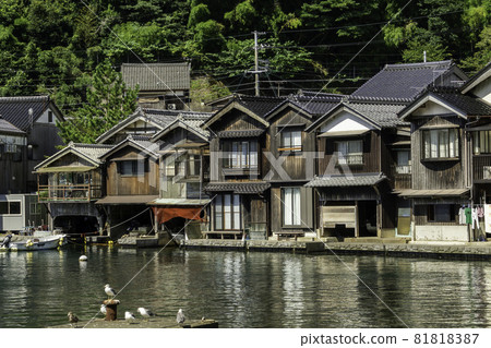 Ine Ine Funaya, Ine Town, Yoza District, Kyoto Prefecture 81818387