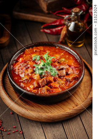 Georgian veal chashushuli stew with tomatoes Georgian veal chashushuli stew with tomatoes 81823024