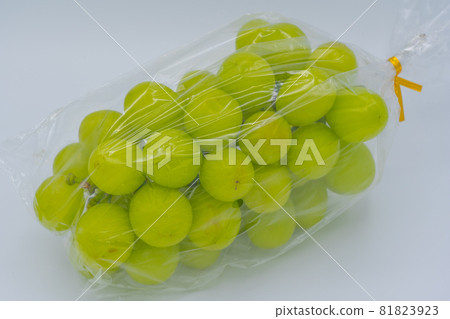 Shine Muscat from Yamanashi Prefecture Shine Muscat from Yamanashi Prefecture 81823923